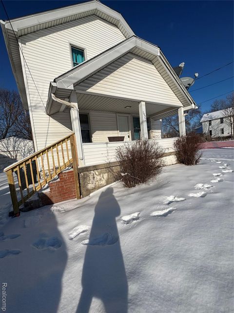 Photo of 3922 W COURT Street, Flint City, MI 48532 (MLS # 20251059513)