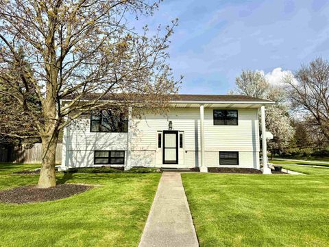 1516 Allendale Drive Saginaw Charter Township MI 48638