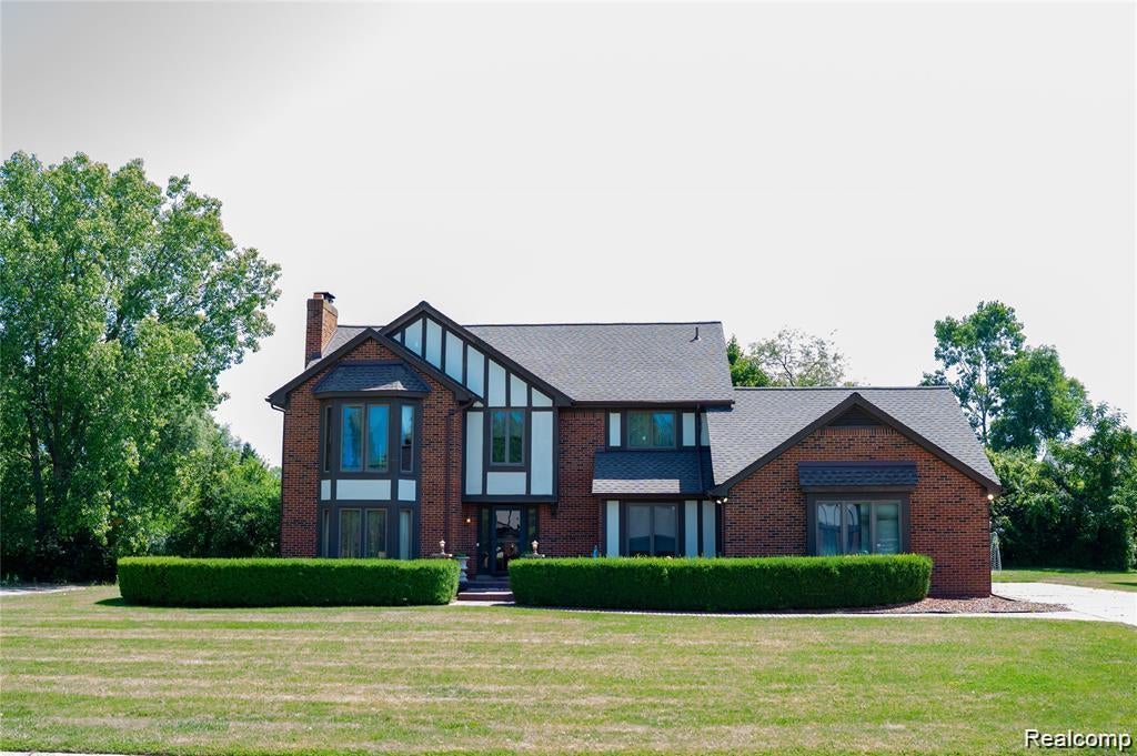 6651 Arlington Drive