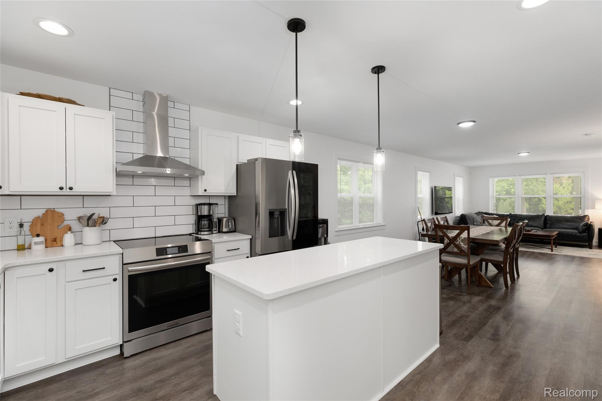 416 W Second Avenue 4