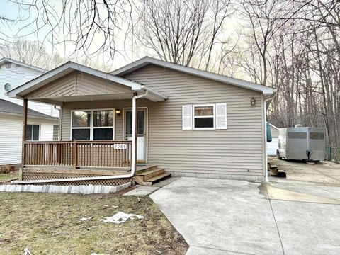 9084 Island Drive Clay Township MI 48001