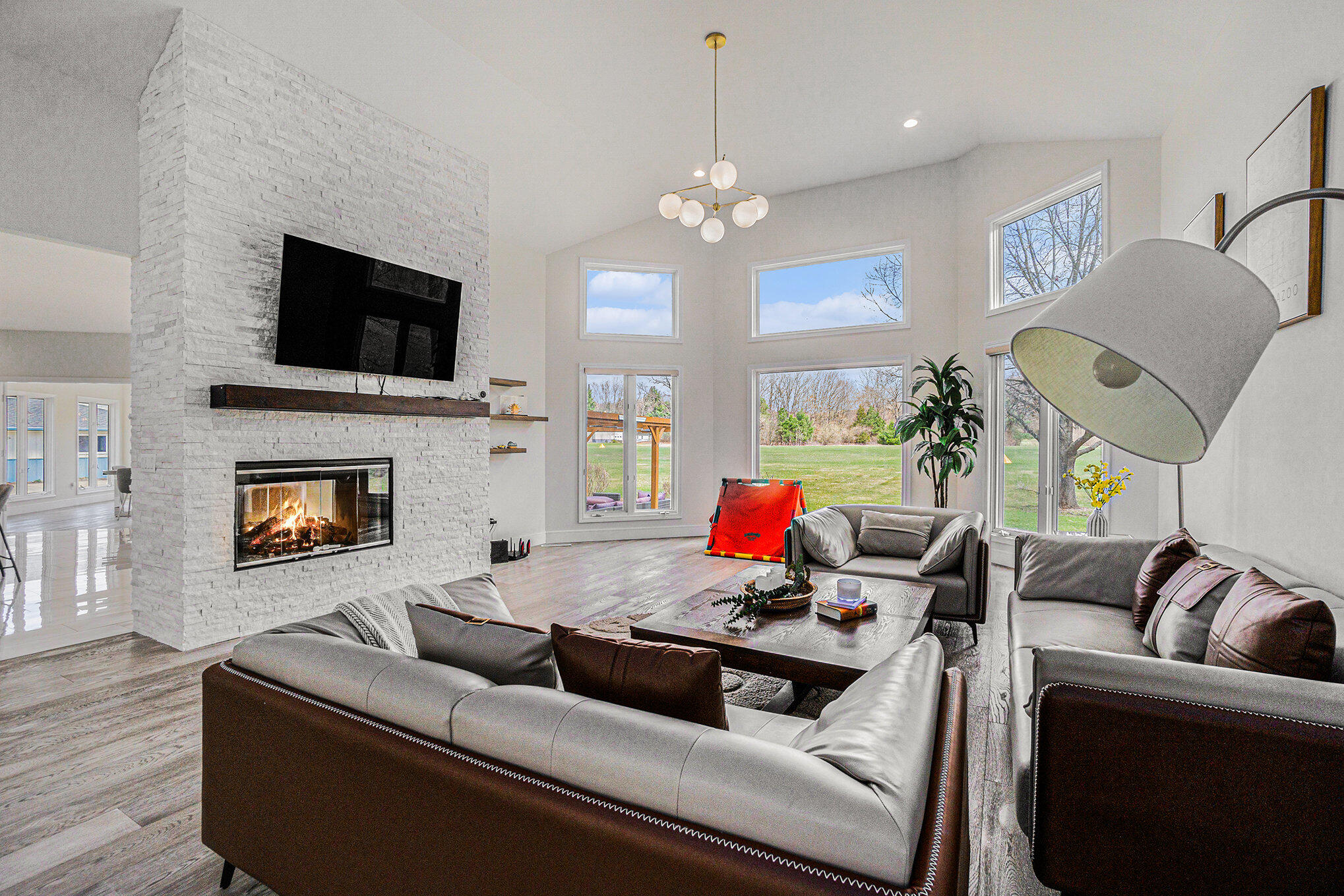 81 S Skyview Drive