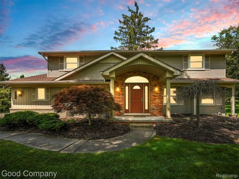 26299 Springfield Drive Farmington City MI 48334