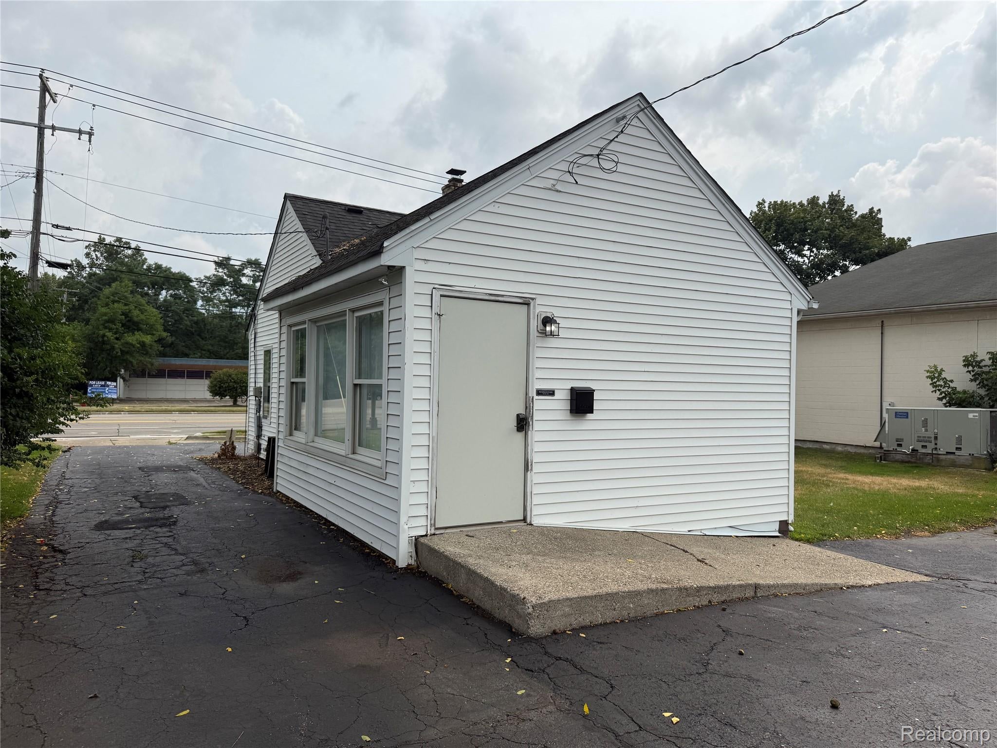 6475 Dixie Highway
