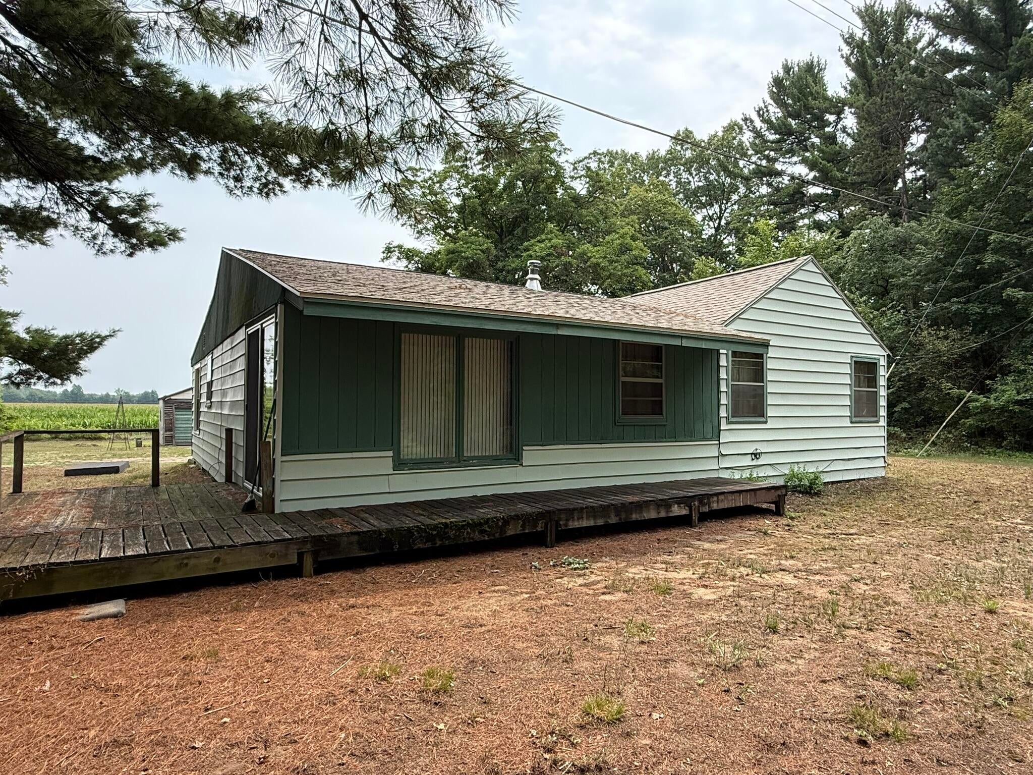 4048 Cloverville Road