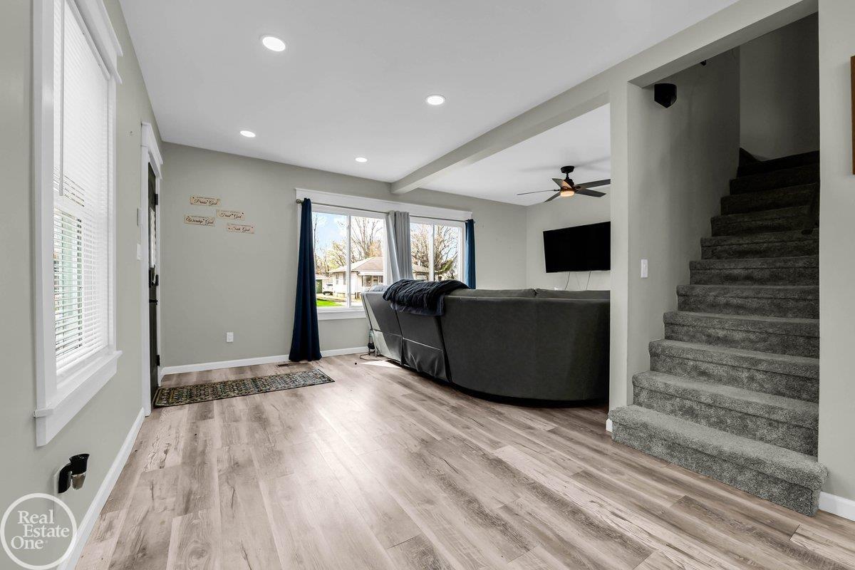 22816 Shakespeare Street