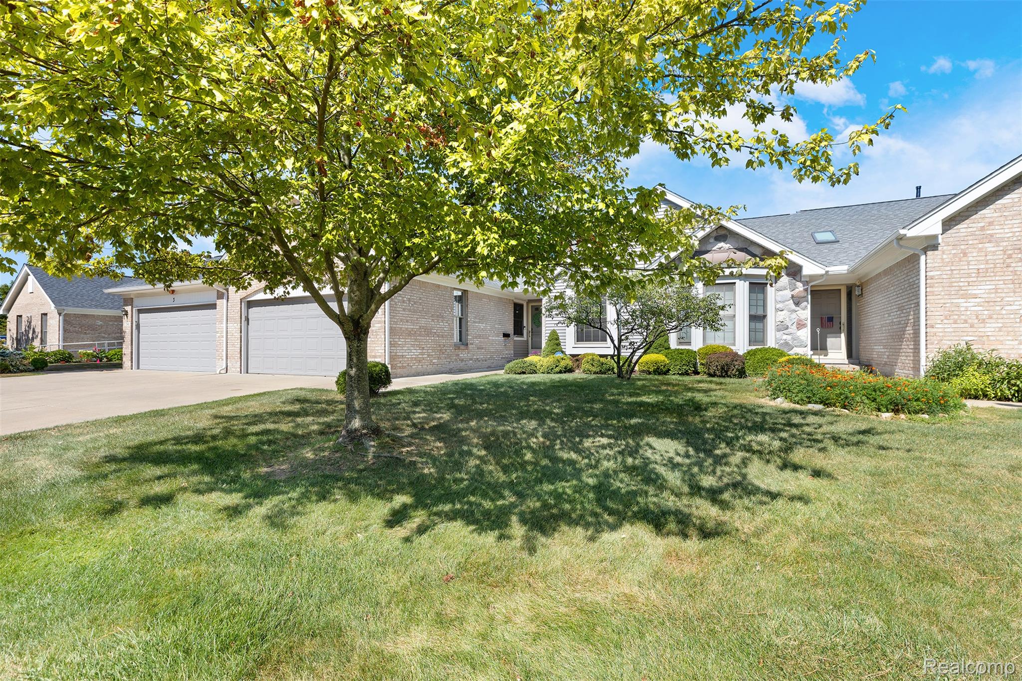 7348 Green Meadow Lane 9