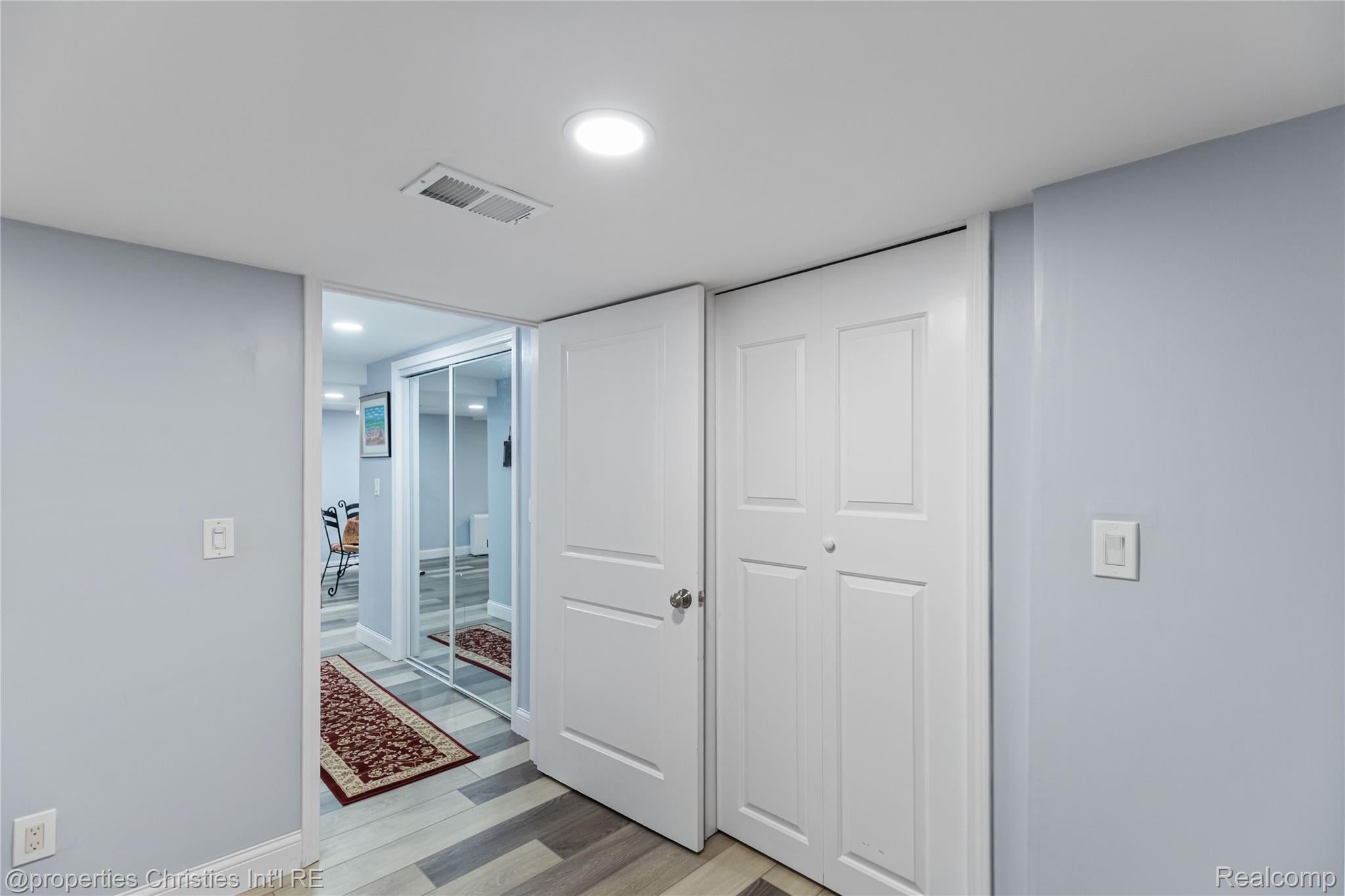 41101 Croydon Court