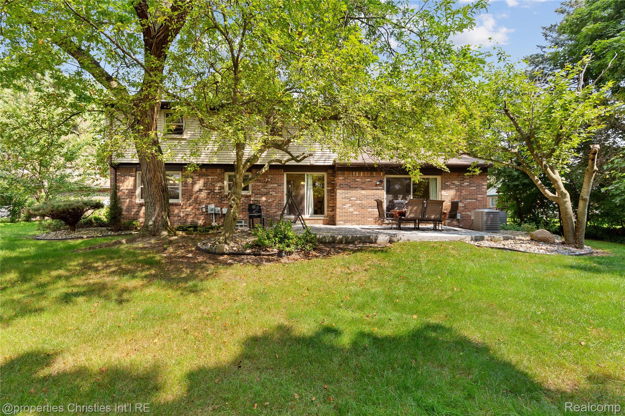 41101 Croydon Court