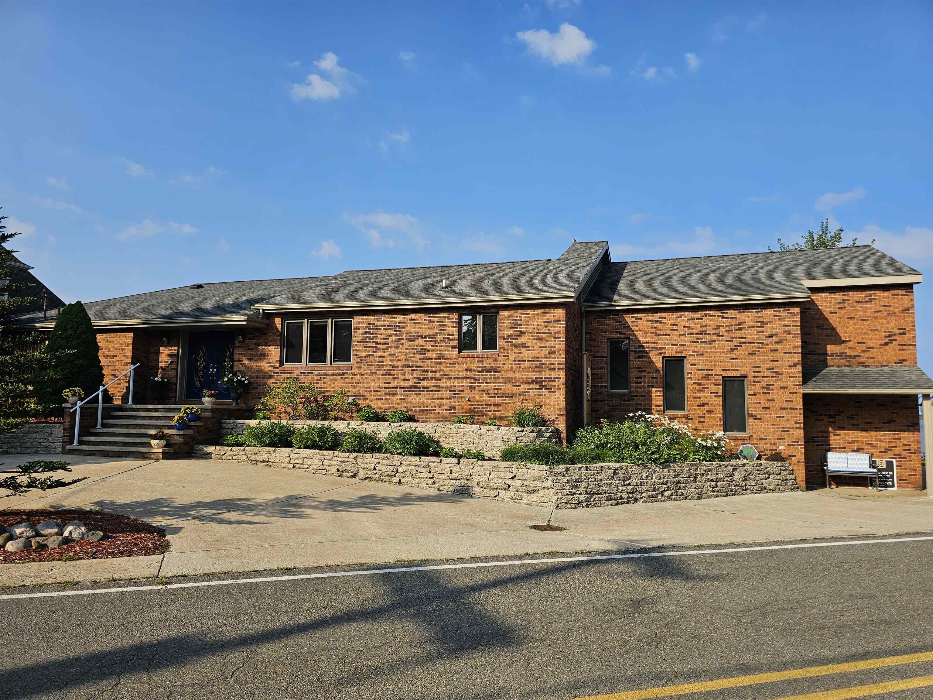 815 E Lake Mitchell Drive