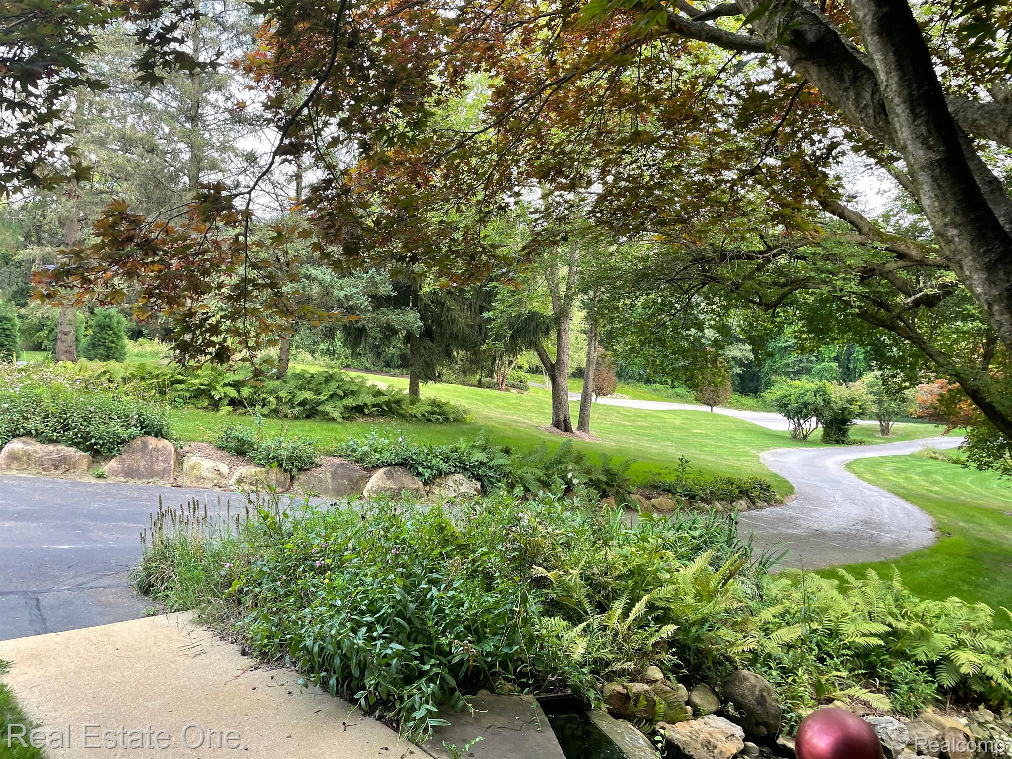 2862 FOXFIRE Drive
