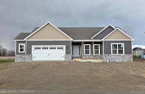 13059 River Rock Pass Fenton Charter Township MI 48451