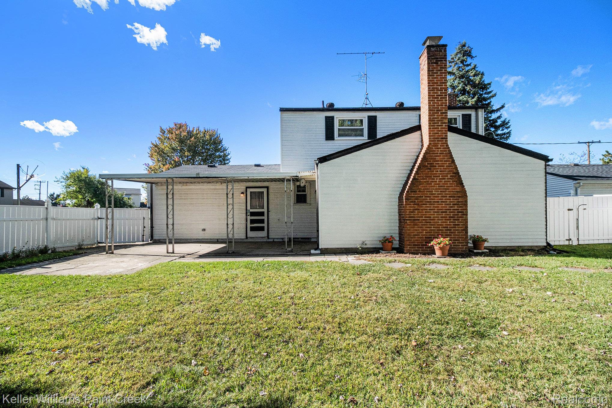 8125 Willesdon Square