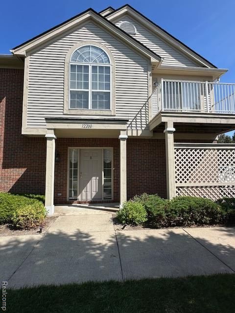 12200 Chesapeake Circle 133 Walled Lake City MI 48390