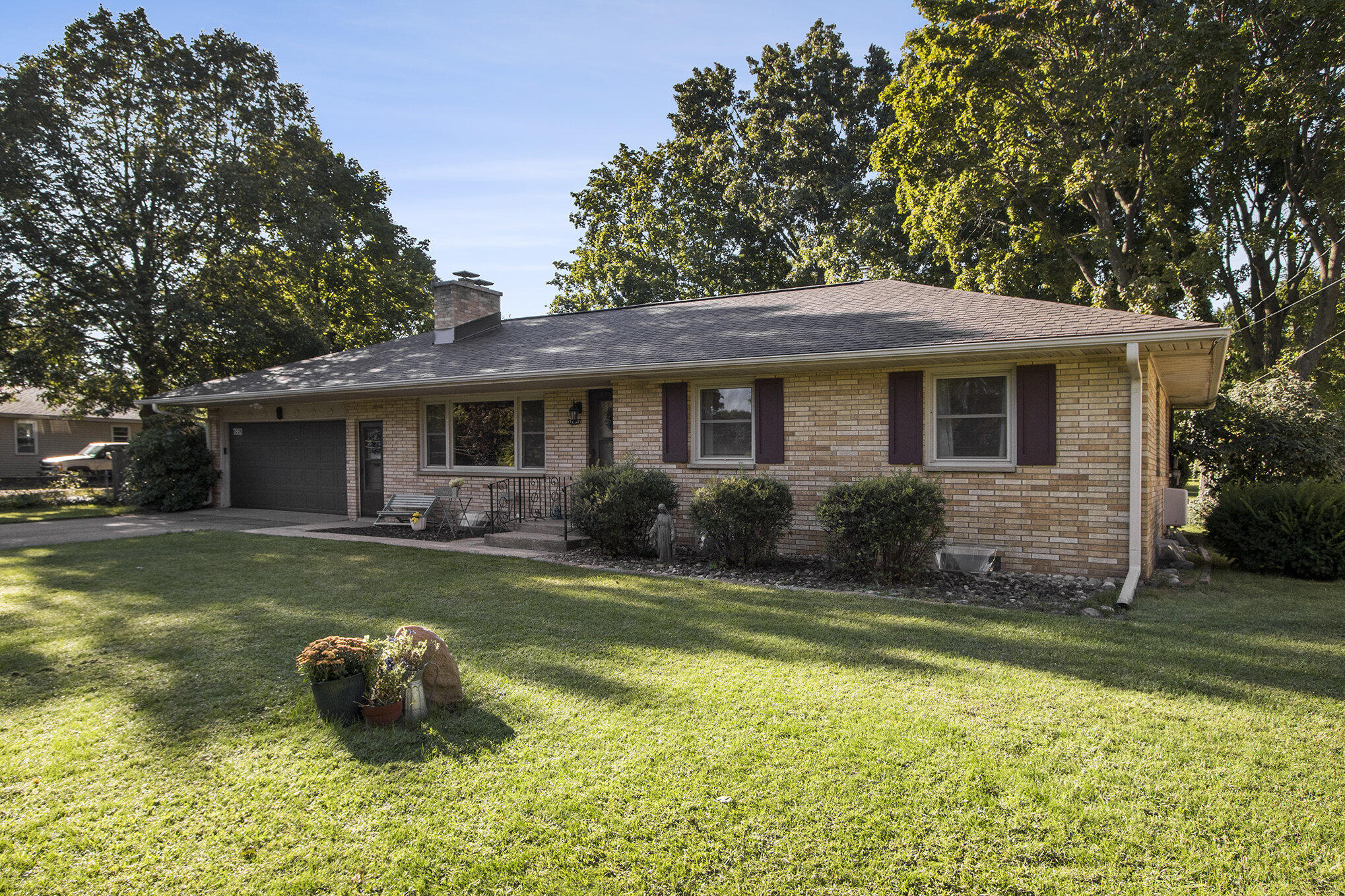 7862 E Main Street
