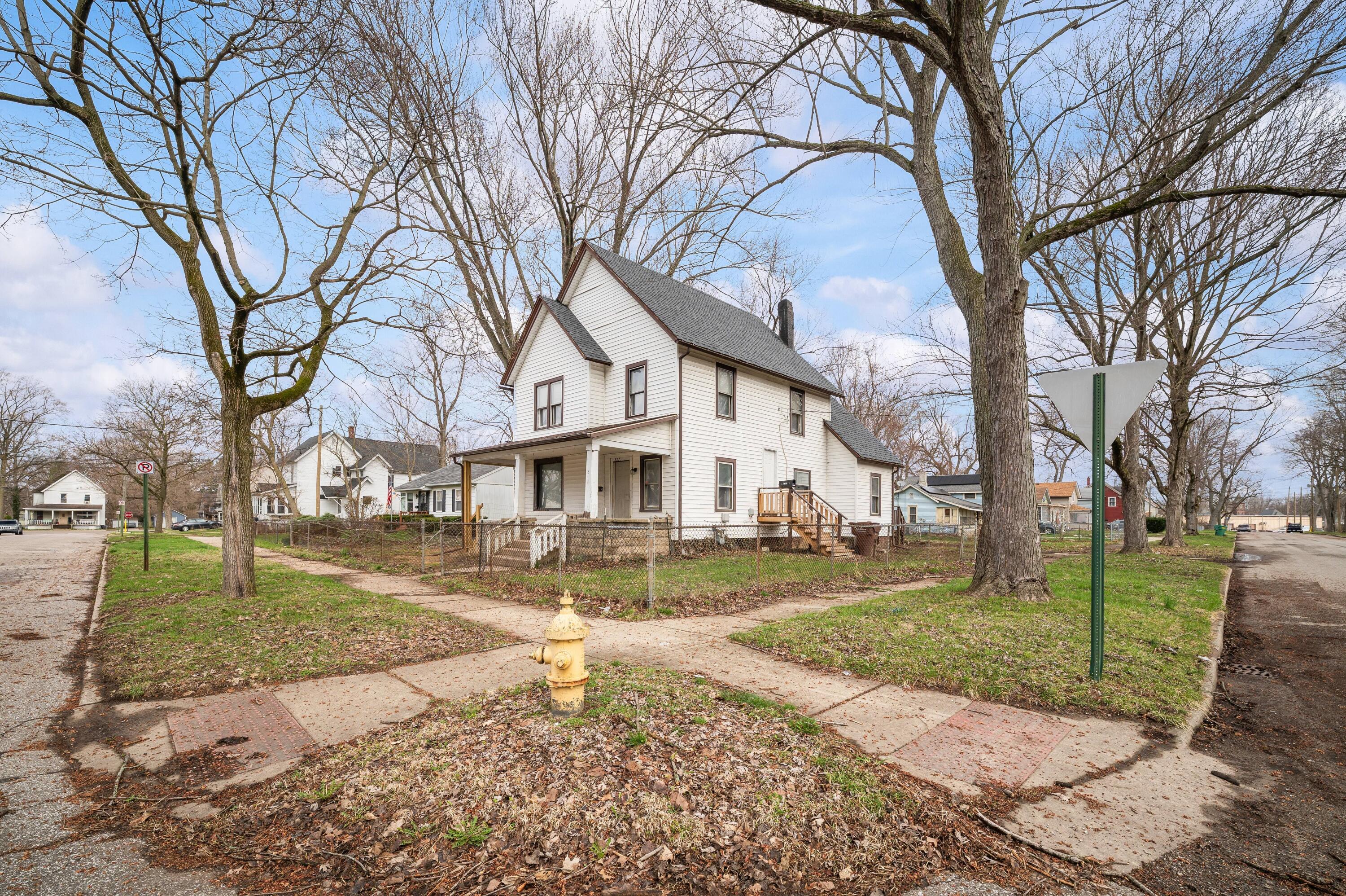527 Howard Street
