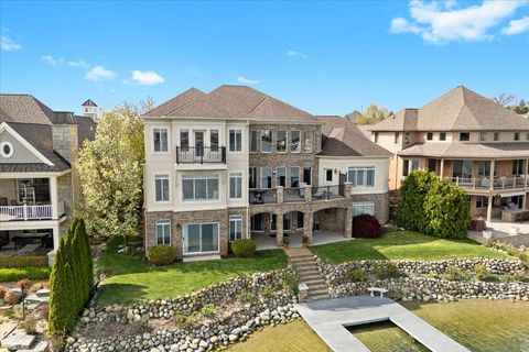 8393 BOULDER SHORES Drive Green Oak Township Livingston MI 48178