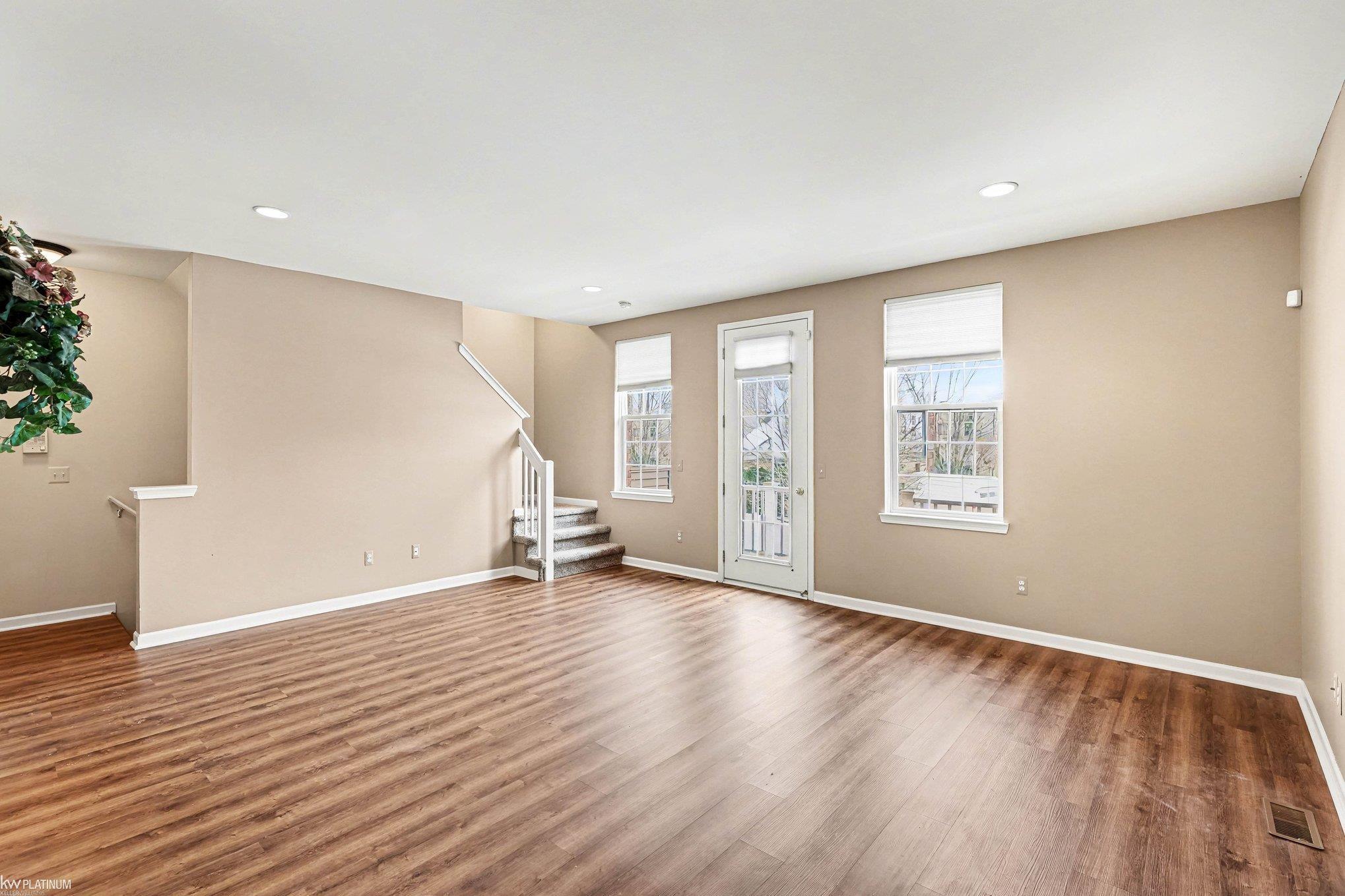 56659 Long Island Drive