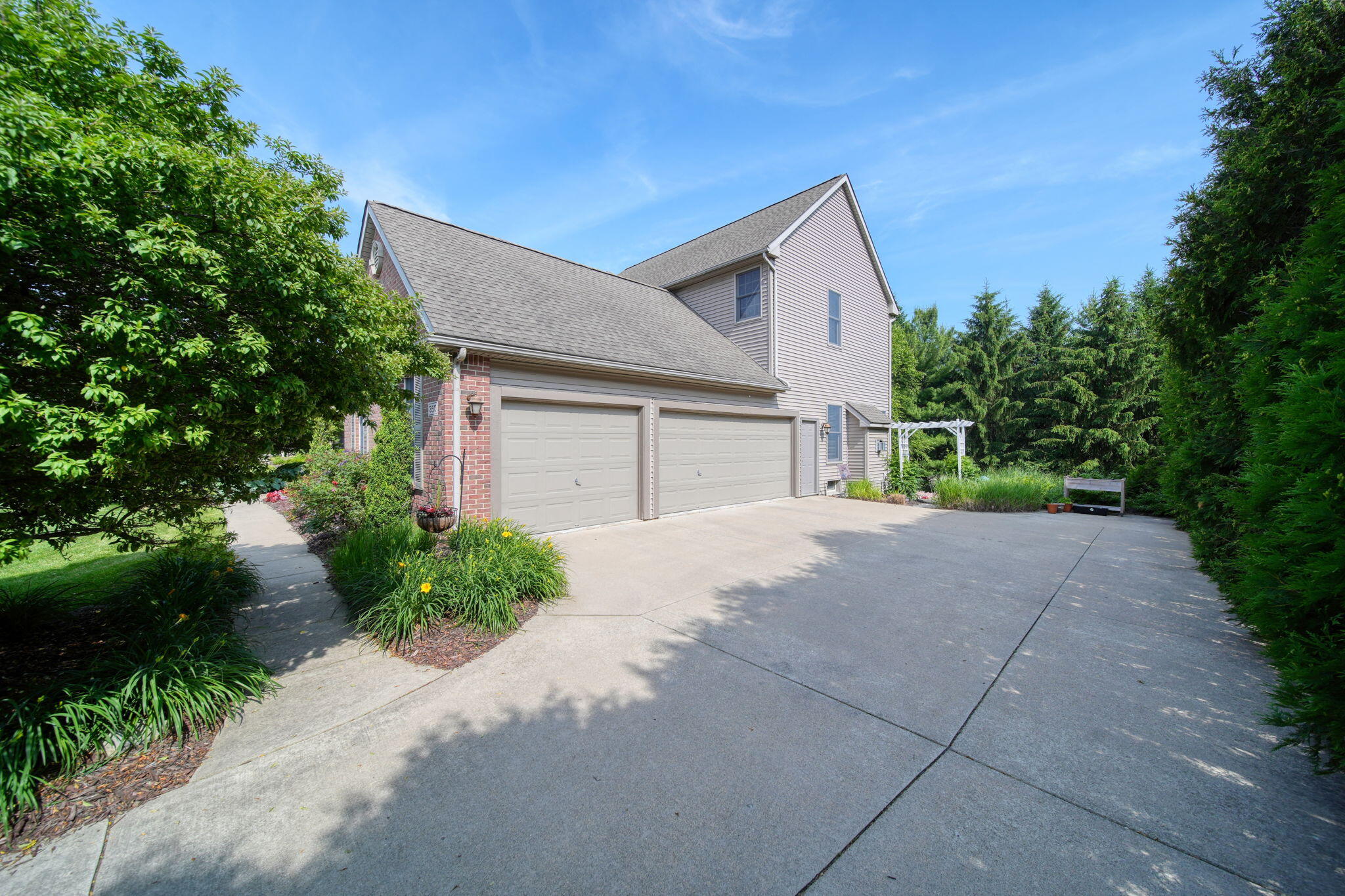 350 Huntington Drive