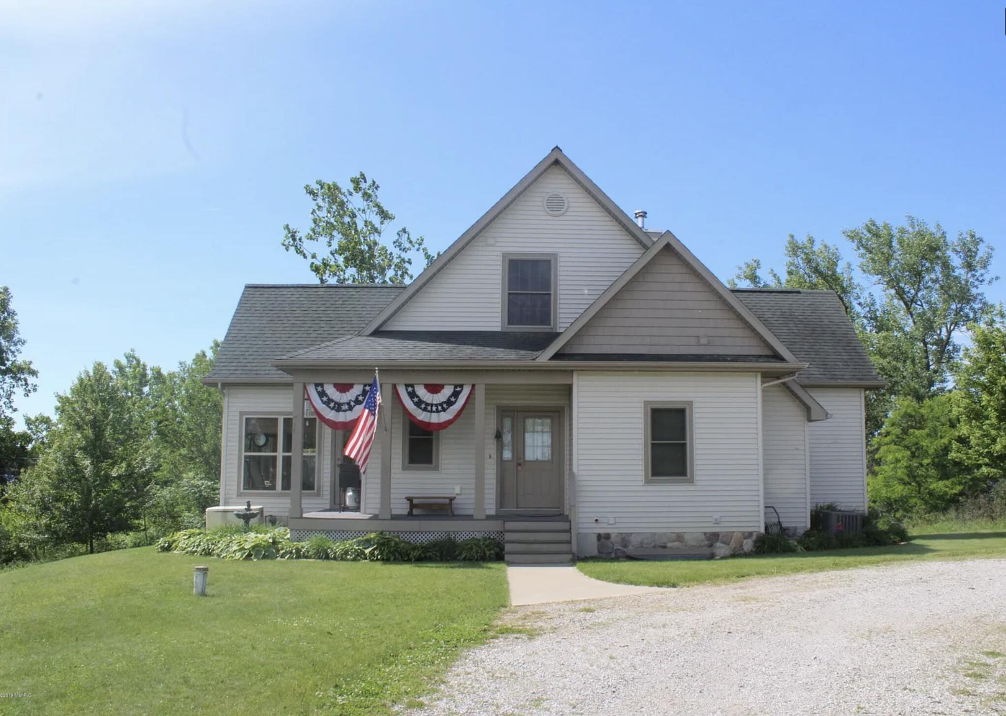 # 511 E Southern Road
