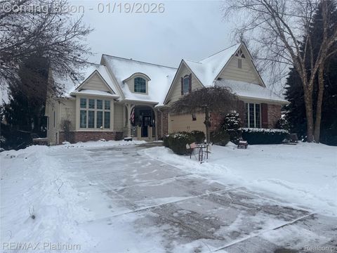 5451 Versailles Avenue N Genoa Township MI 48116