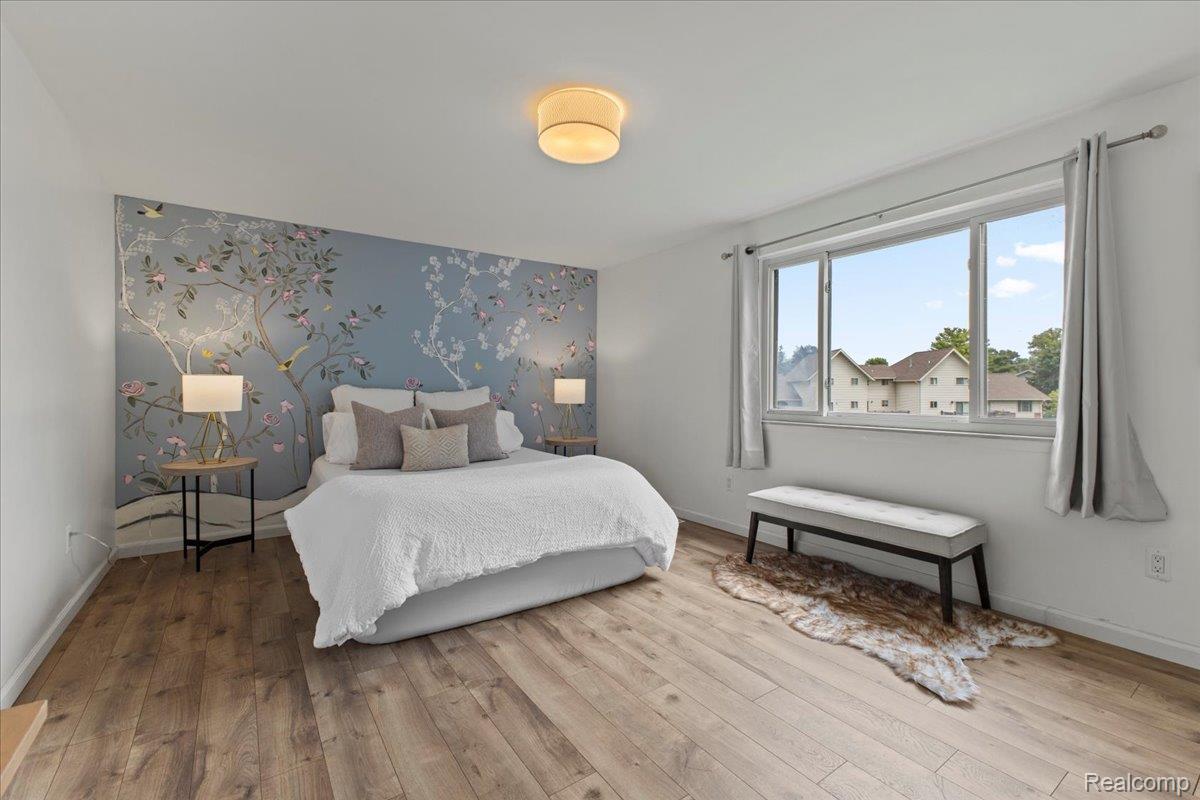 Springfield Charter Township, Michigan 48348, United States, 2 Bedrooms Bedrooms, ,3 BathroomsBathrooms,Residential,Active,174722