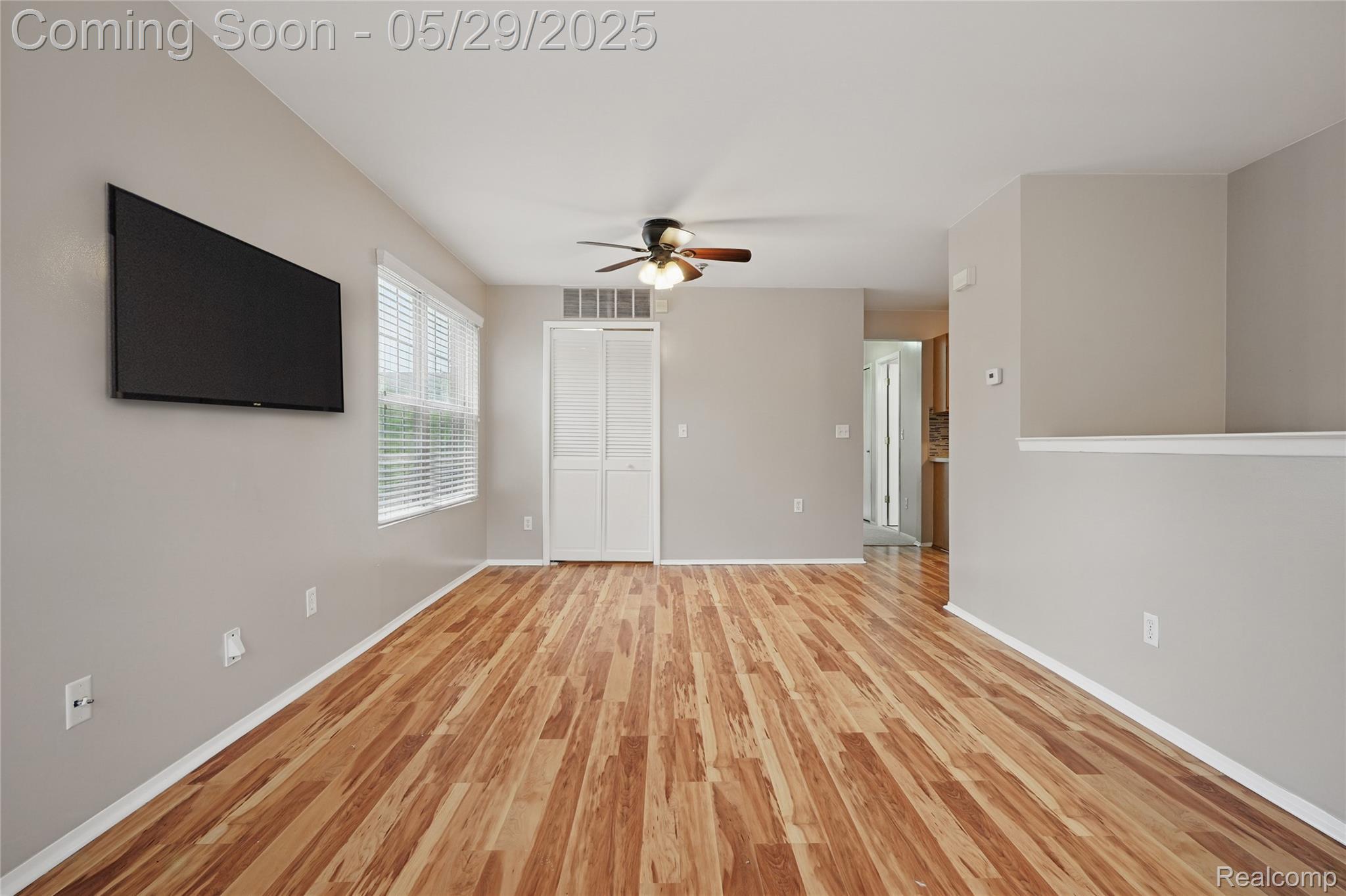 Southfield City, Michigan 48075, United States, 2 Bedrooms Bedrooms, ,2 BathroomsBathrooms,Residential,Pending,138956