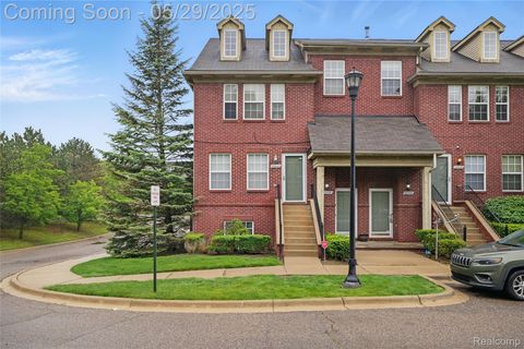23340 Poplar Drive Southfield City MI 48075