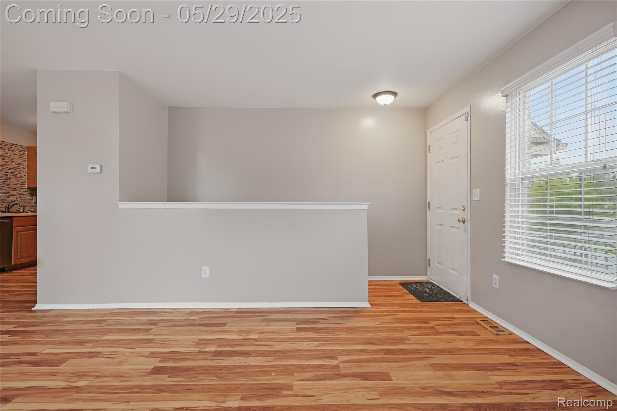 Southfield City, Michigan 48075, United States, 2 Bedrooms Bedrooms, ,2 BathroomsBathrooms,Residential,Pending,138956