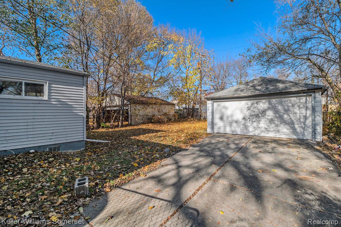 18591 Kingsville Street