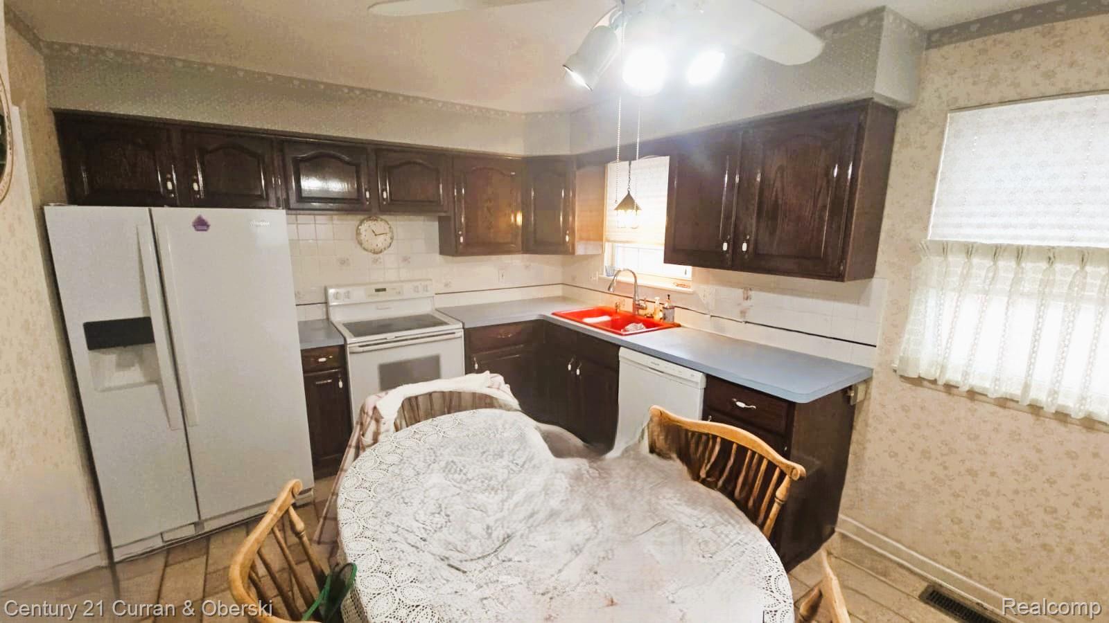 5649 N Lafayette Street