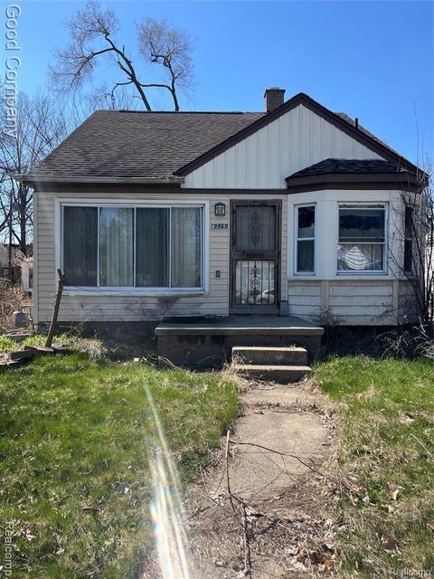 Photo of 19969 Biltmore Street, Detroit City, MI 48235 (MLS # 20261077857)