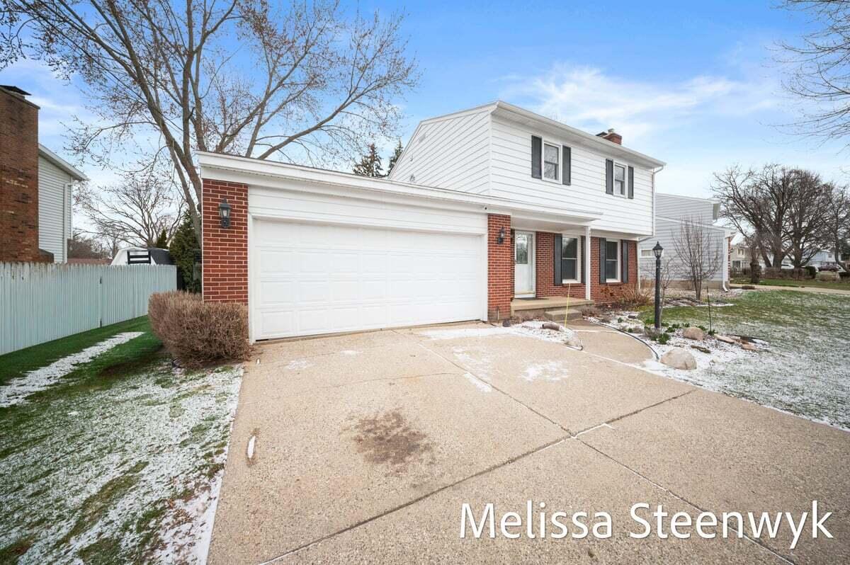 2091 Fawnwood Drive SE