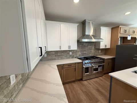 4311 McCormick Drive Fenton Charter Township MI 48451