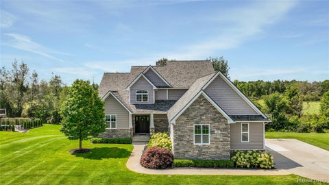 Tiny photo for 305 Baintree Boulevard, Brighton Township, MI 48114 (MLS # 20261069379)