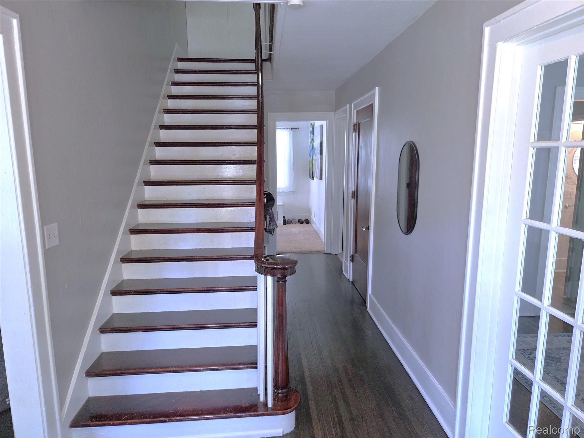 205 E Iroquois Road