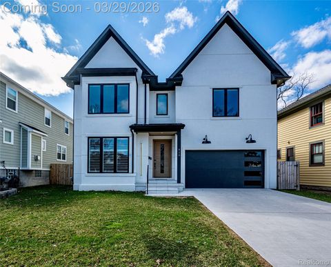 828 Cherokee Avenue Royal Oak City MI 48067