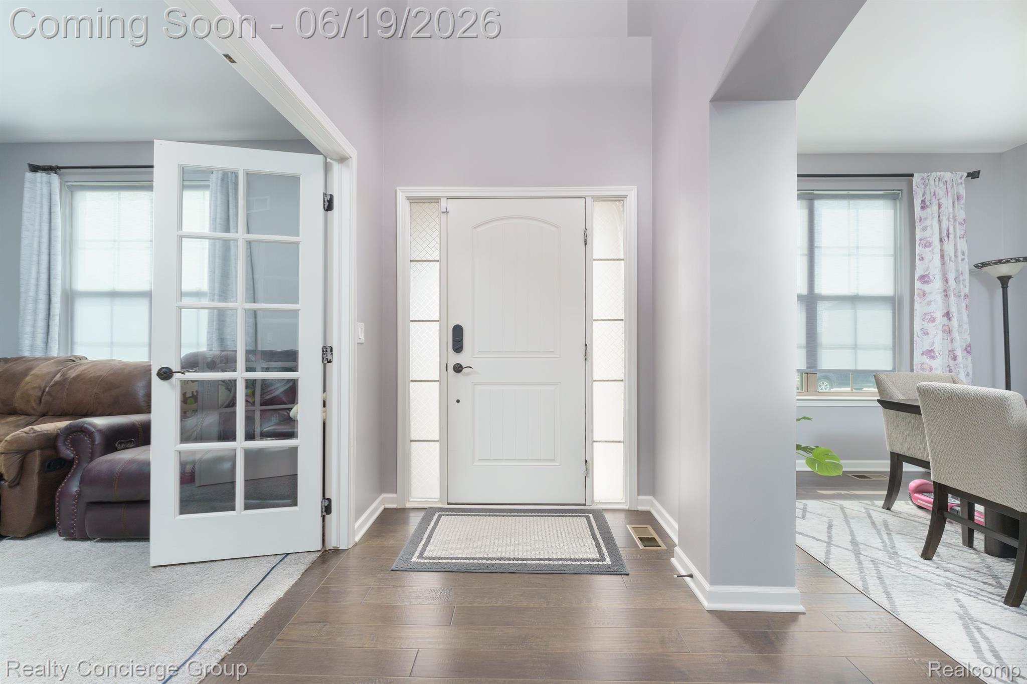 2165 MEMORIAL Lane