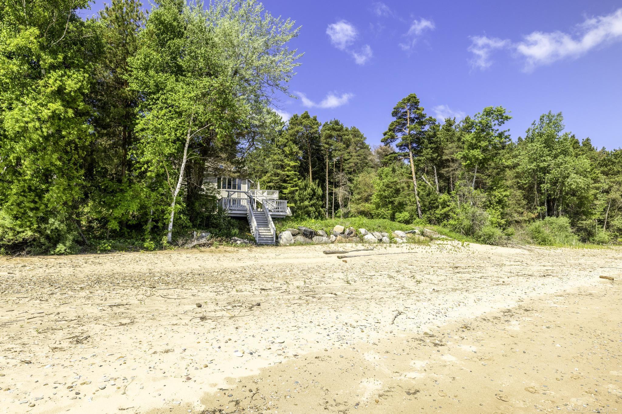 3388 N Lakeshore Road