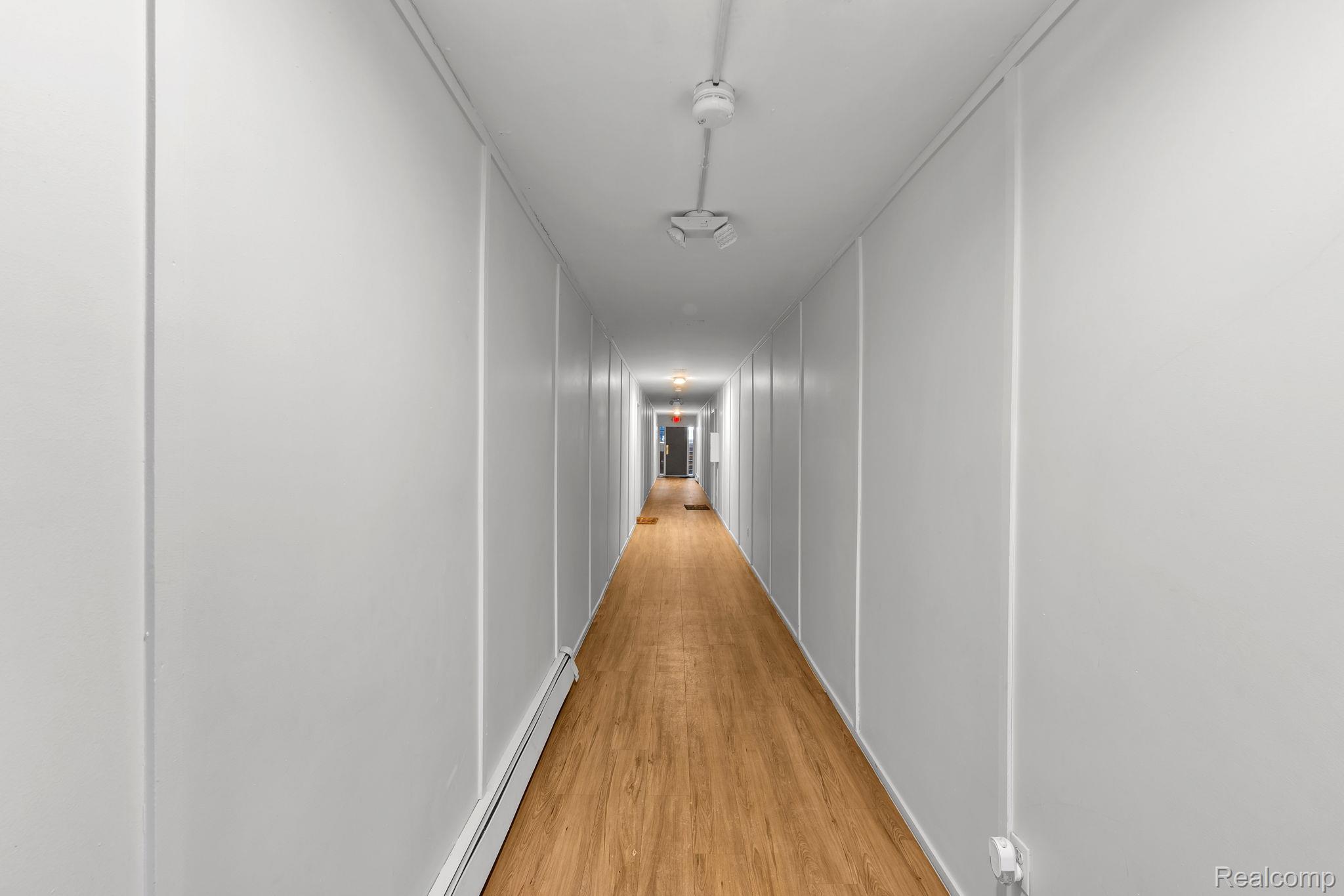 207 Ballard Street 101