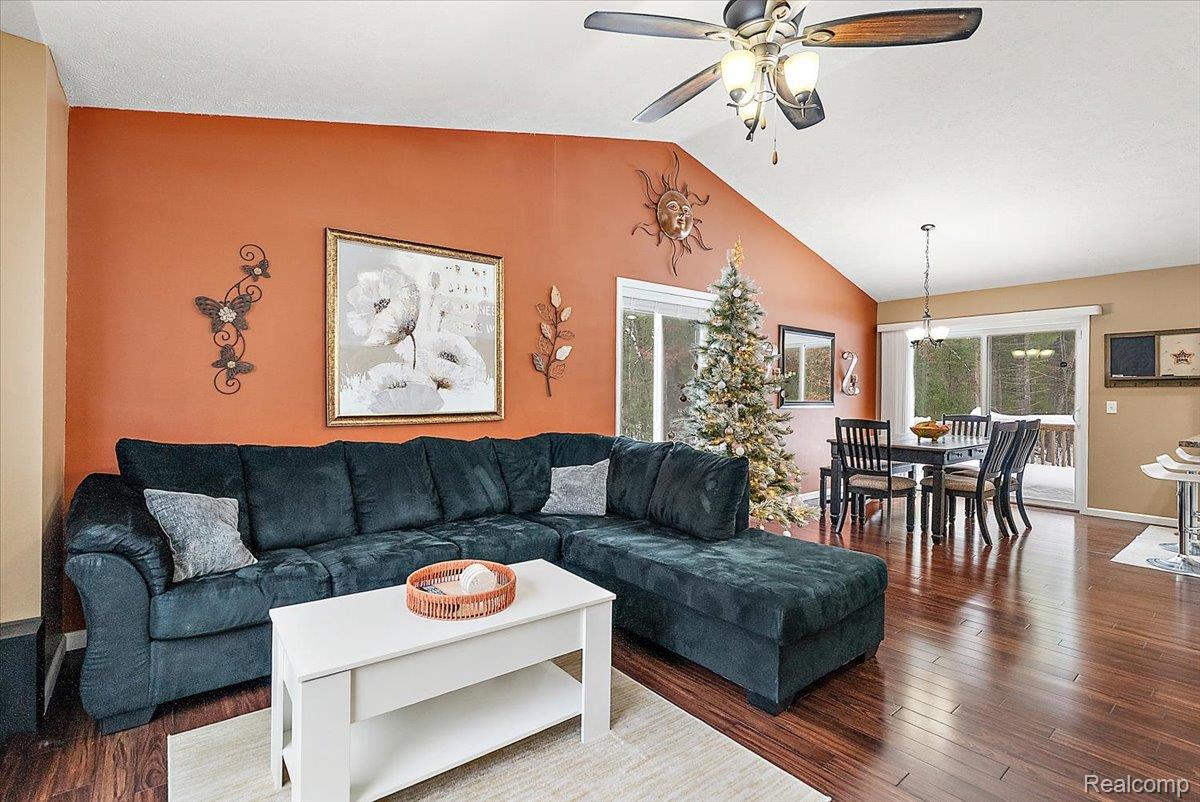 3249 Centennial Oak Drive