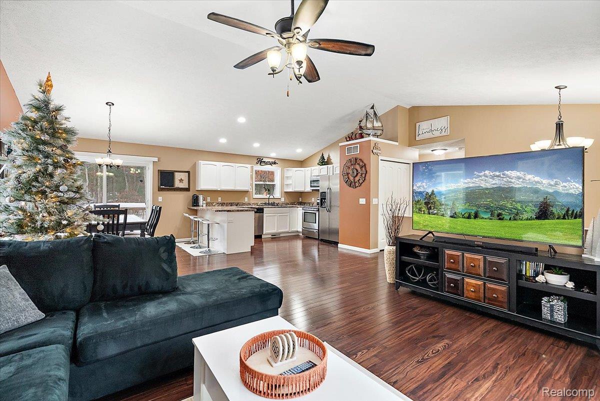 3249 Centennial Oak Drive