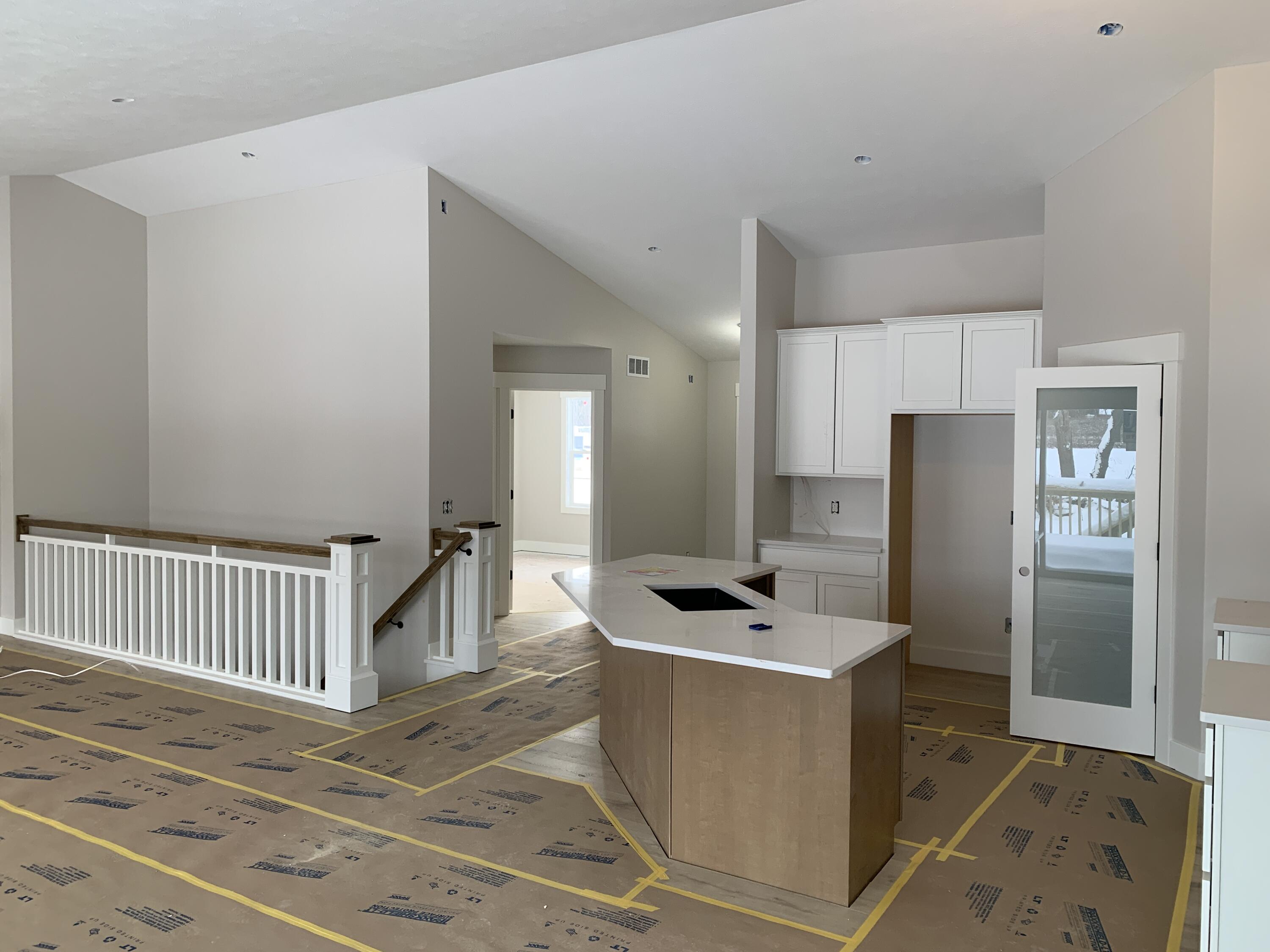 7843 Woodhurst Drive NE