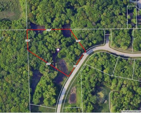 16551 Kings Fairway Lane Grand Blanc City MI 48439