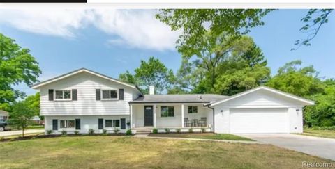 26225 Middlebelt Road Farmington City MI 48334