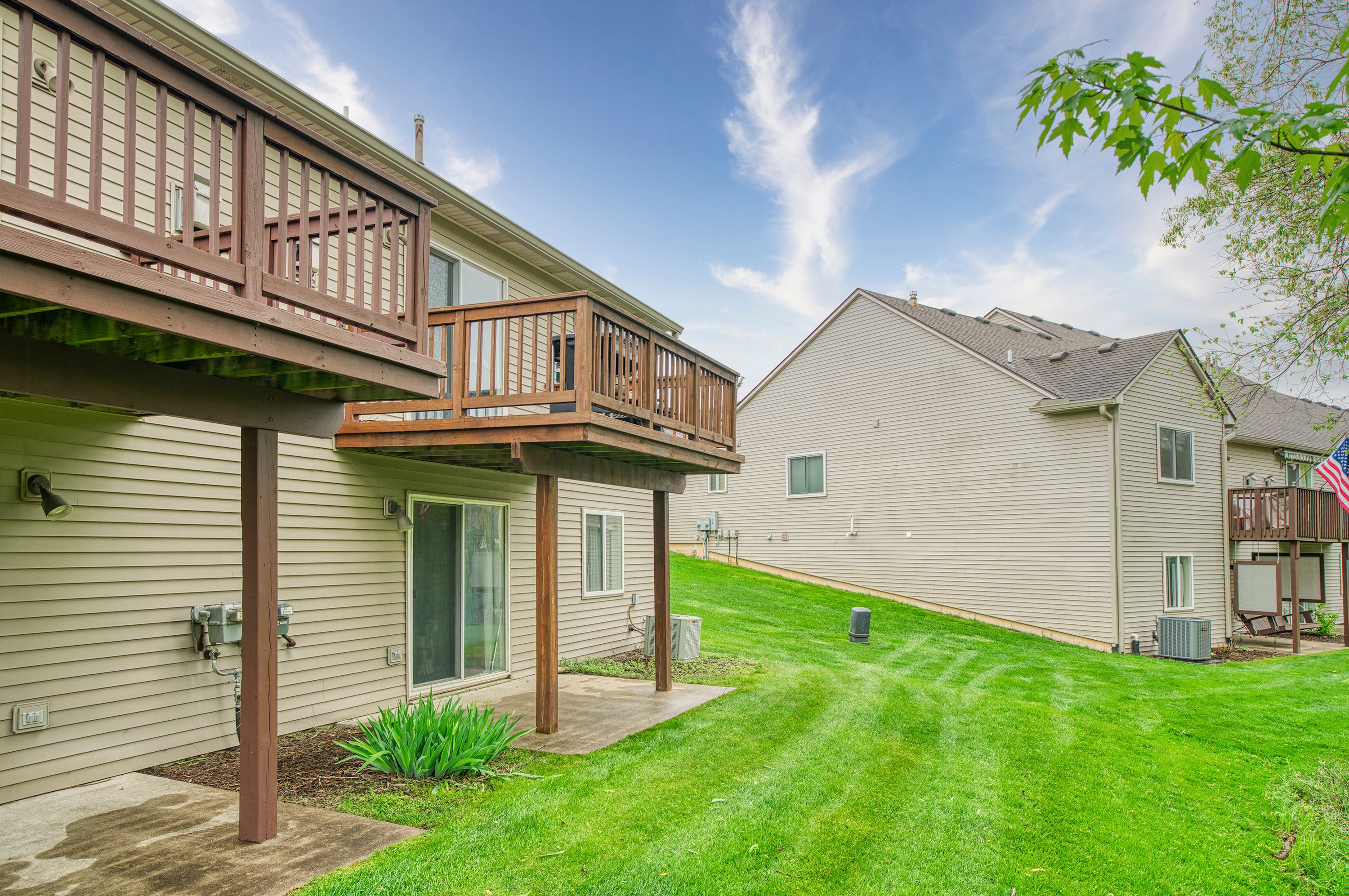 102 NEWBERRY Lane 72