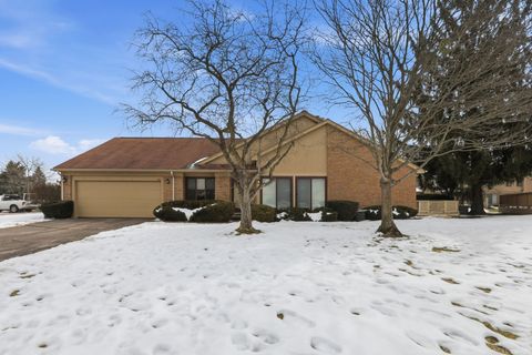 Photo of 521 Tennyson Drive, Rochester Hills City, MI 48307 (MLS # 58050199717)