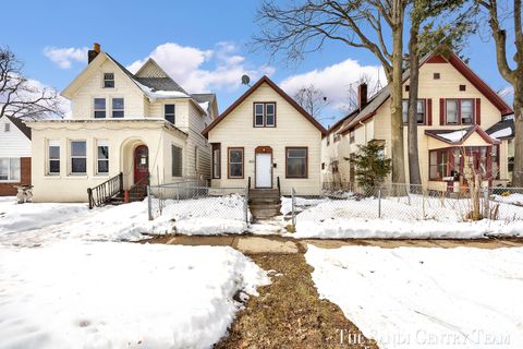 Tiny photo for 1257 3rd Street, Muskegon City, MI 49441 (MLS # 71026005983)