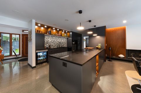 A home in BloomfieldCharterTownship_Oakland