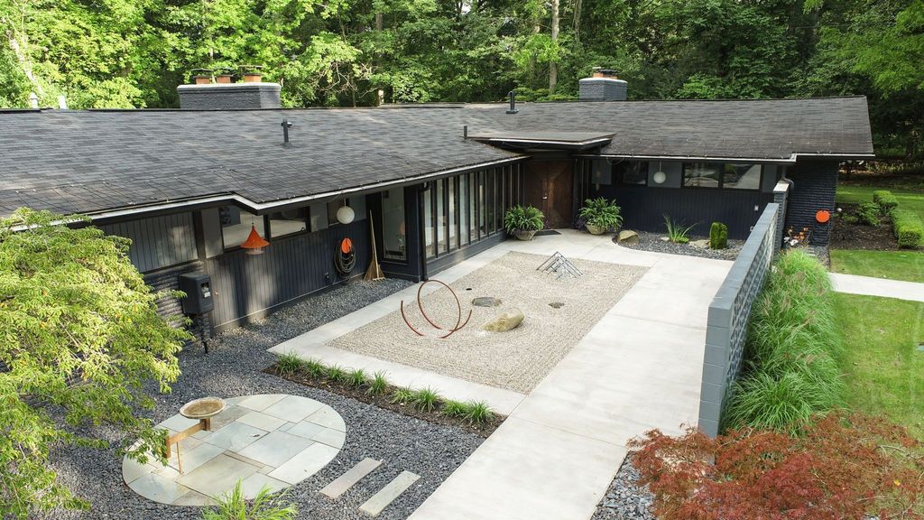 listing image 49